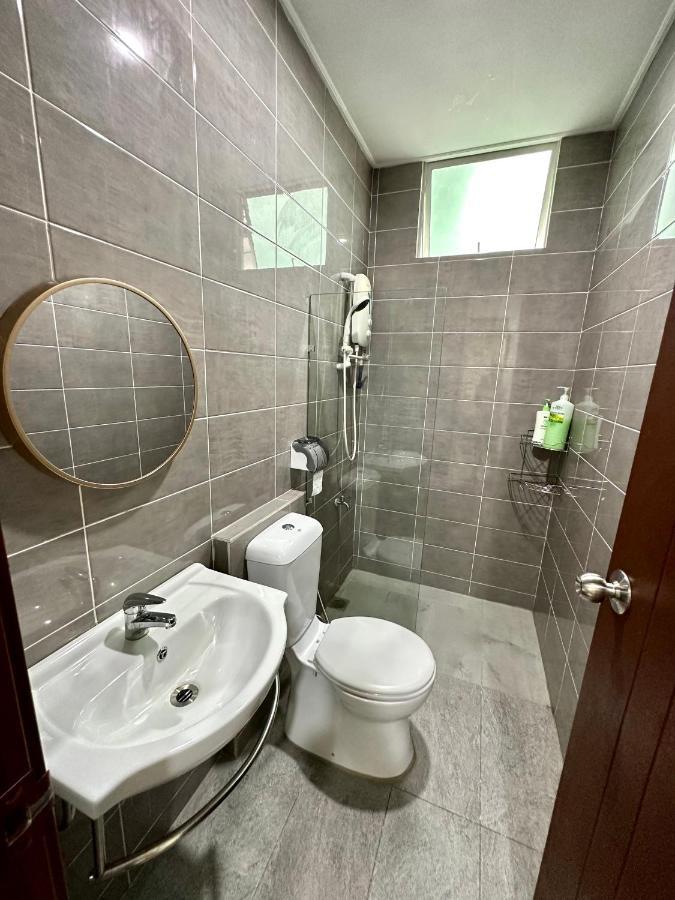 Springfield 3-Storey Cheerful Townhouse #Yoyo Homestay SDK Esterno foto