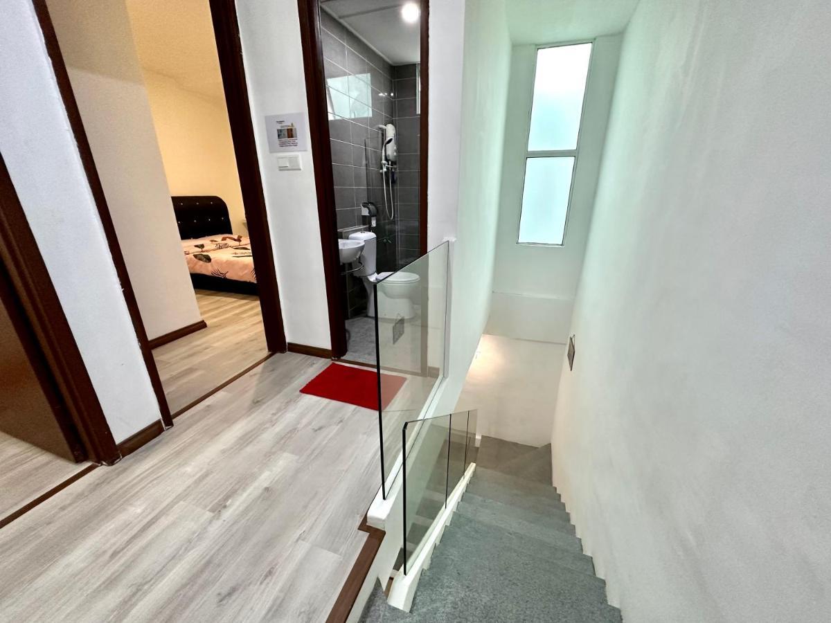 Springfield 3-Storey Cheerful Townhouse #Yoyo Homestay SDK Esterno foto
